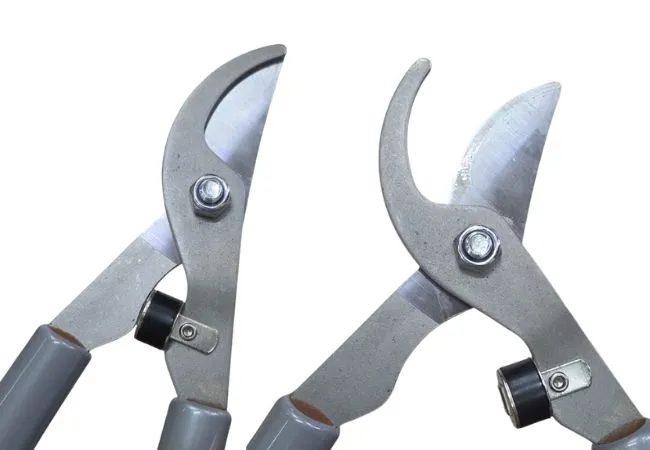 Tijera-para-ramas-de-70-cm-hojas
