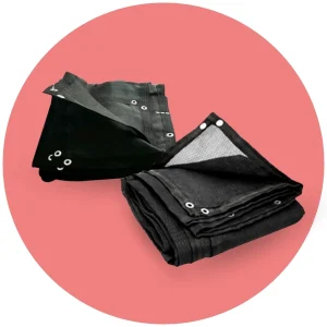 Malla sombra para patios con ojillos