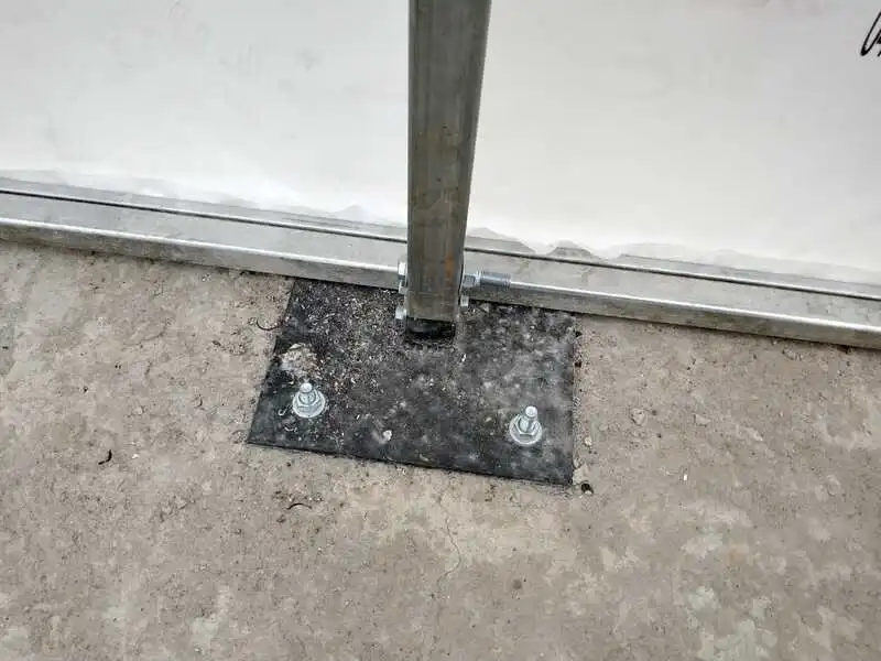 soleras para instalación del invernadero en pisos de concreto